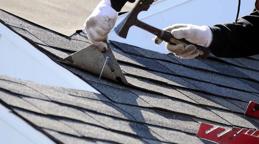 Professional residential roofers in Lawrence, MI